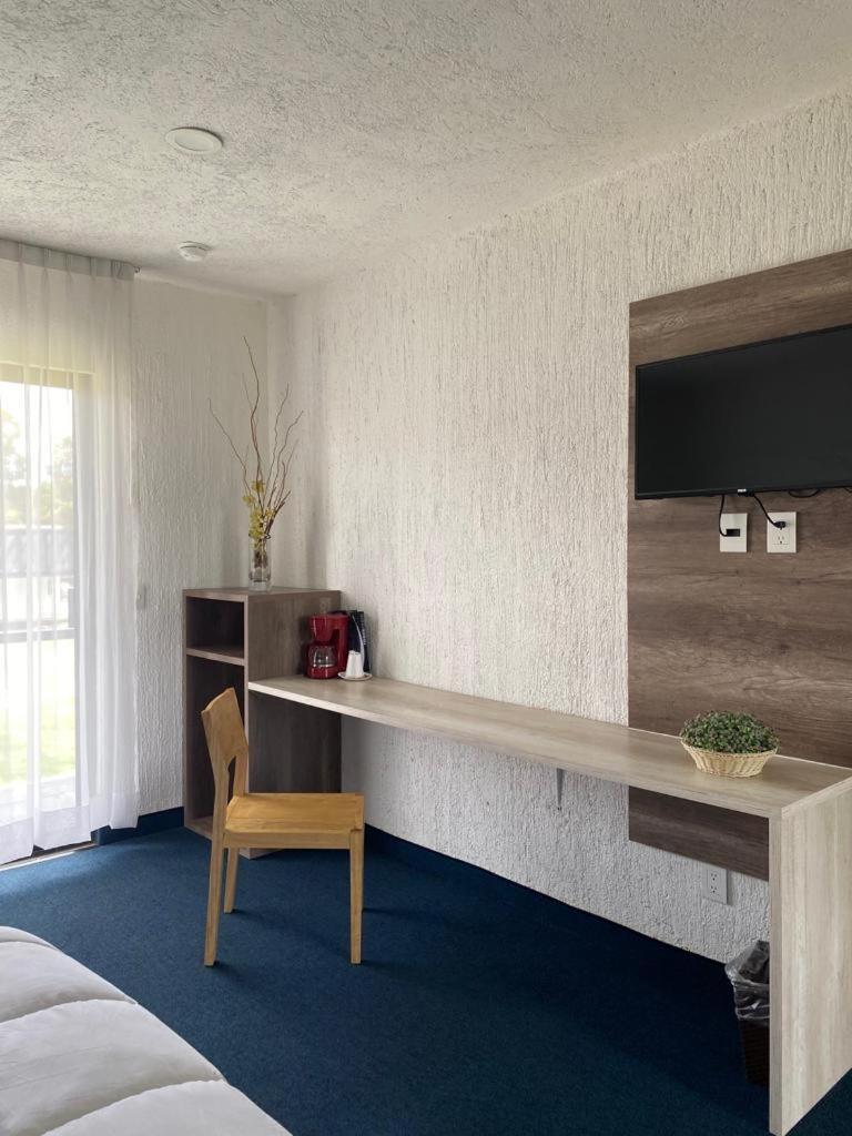 Hotel Aeropuerto Morelia Alvaro Obregon Eksteriør bilde