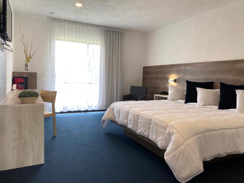 Hotel Aeropuerto Morelia Alvaro Obregon Eksteriør bilde